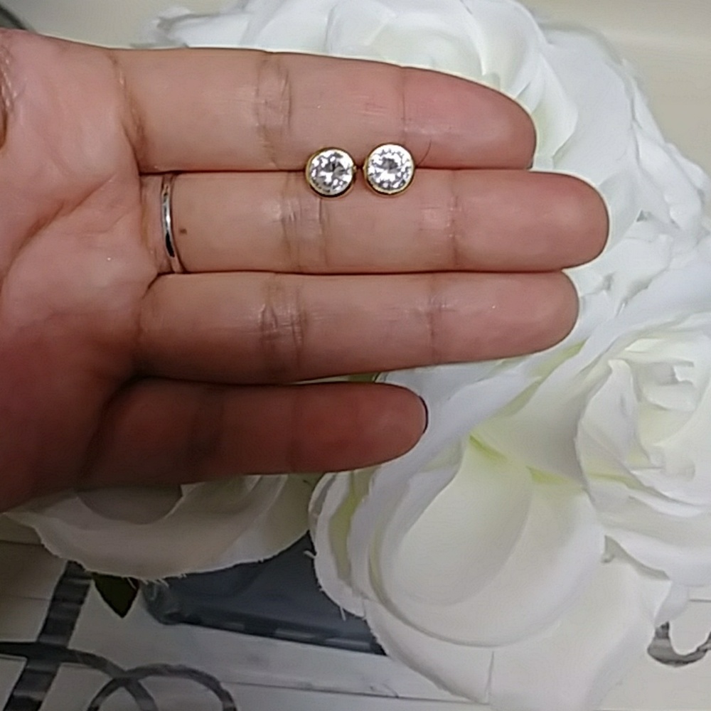 Aretes de oro. Size 5mm